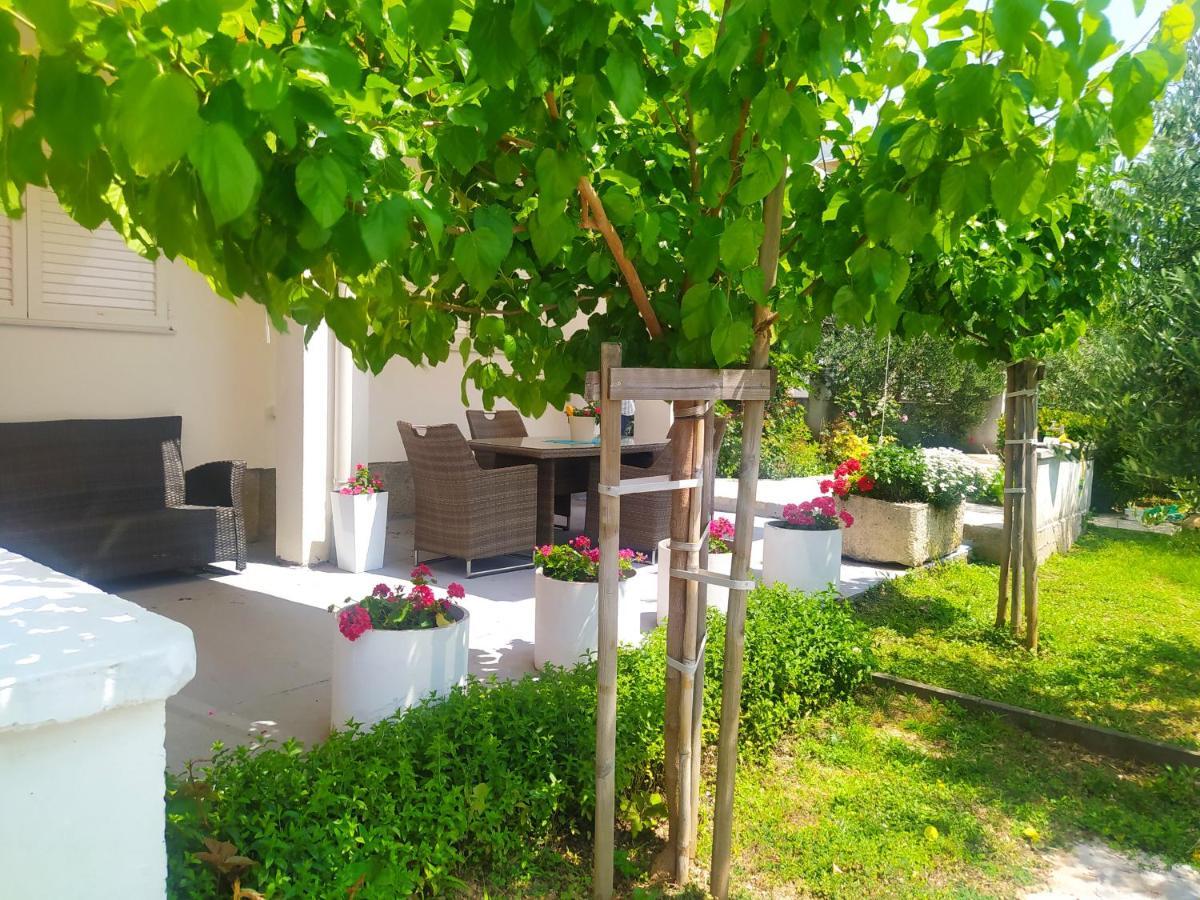 Apartmani Trubi 2 Vodice Exterior foto