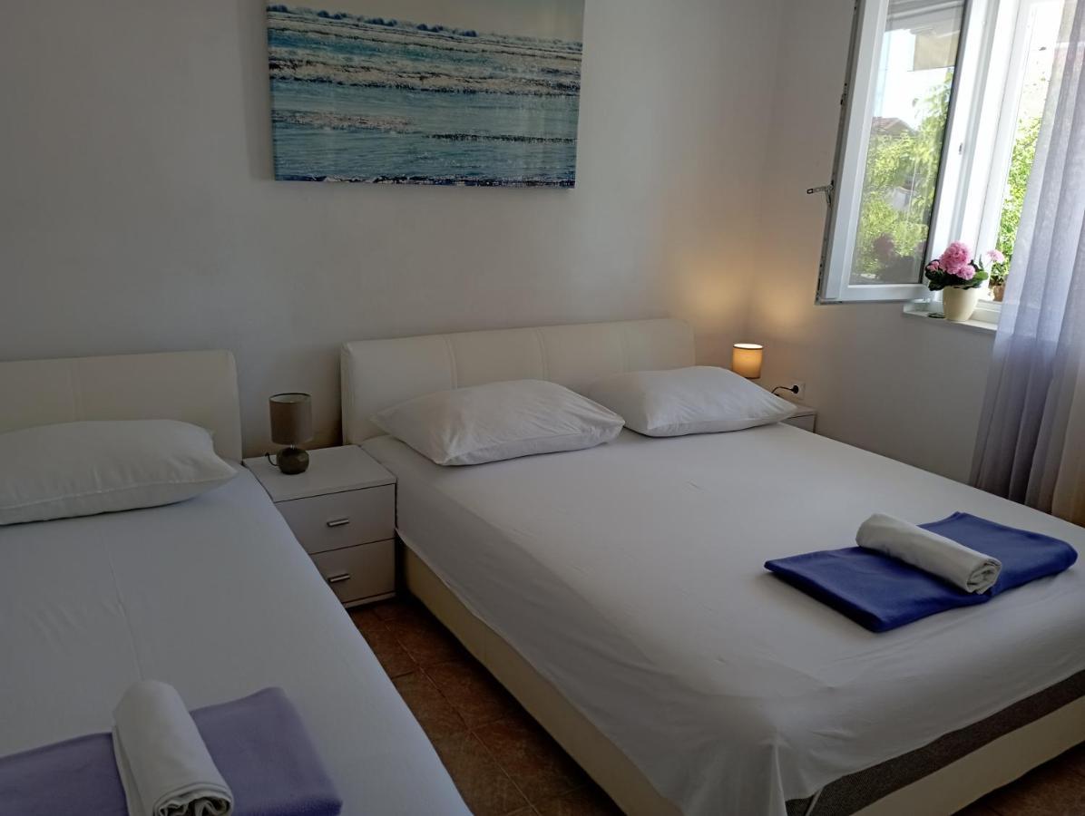 Apartmani Trubi 2 Vodice Exterior foto