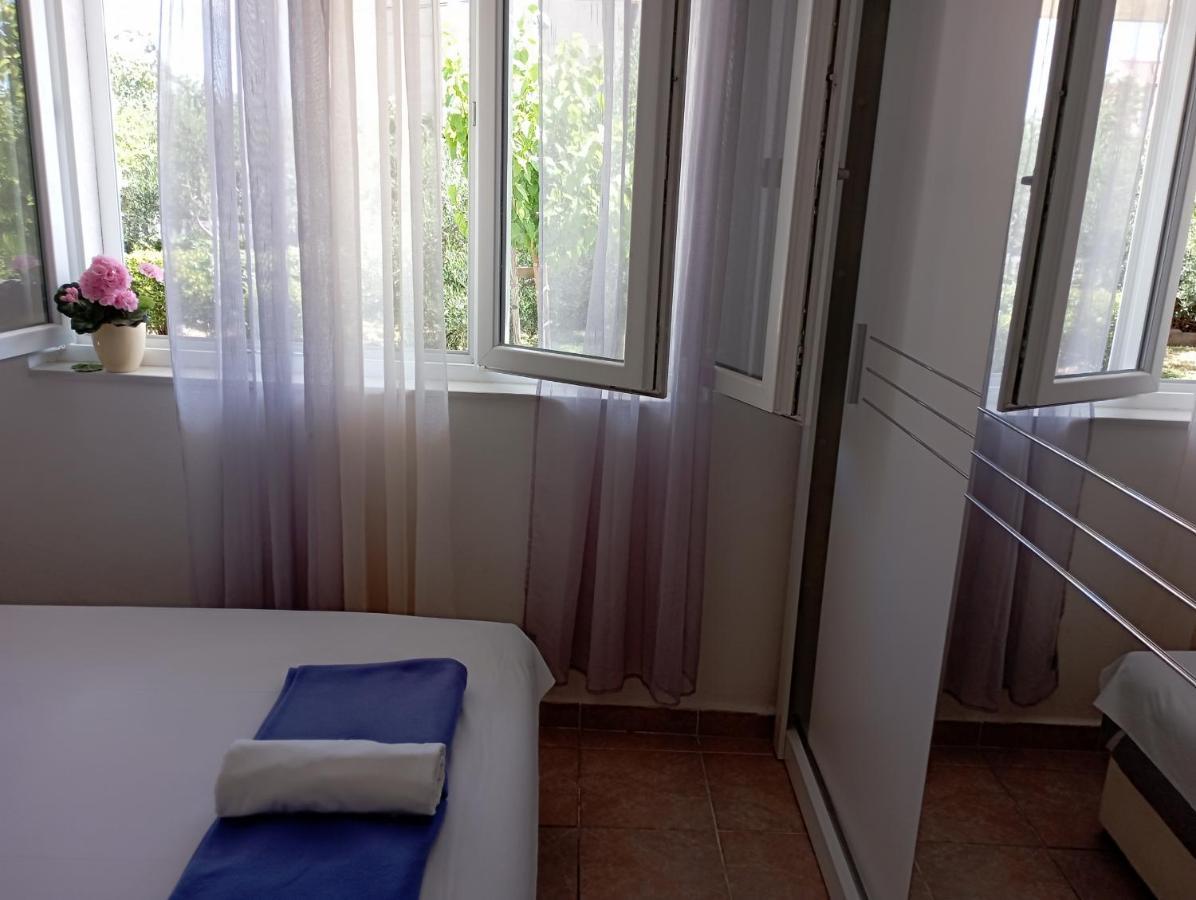 Apartmani Trubi 2 Vodice Exterior foto